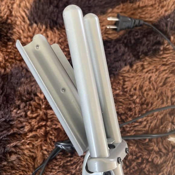 🌼 Revlon Crimper - Picture 3 of 4